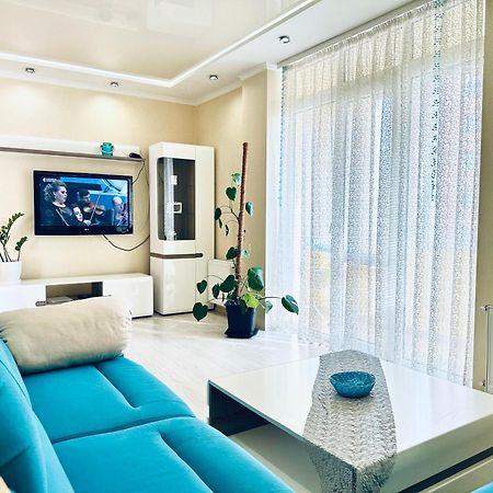 Apartments With A Coffee Machine In The City Center, Near A Park And Zlata Plaza Rivne Esterno foto