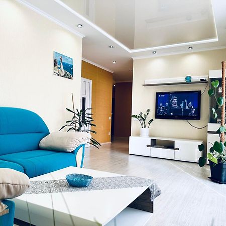 Apartments With A Coffee Machine In The City Center, Near A Park And Zlata Plaza Rivne Esterno foto