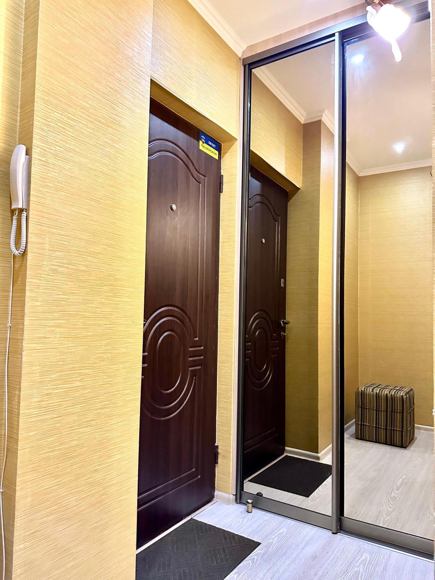 Apartments With A Coffee Machine In The City Center, Near A Park And Zlata Plaza Rivne Esterno foto