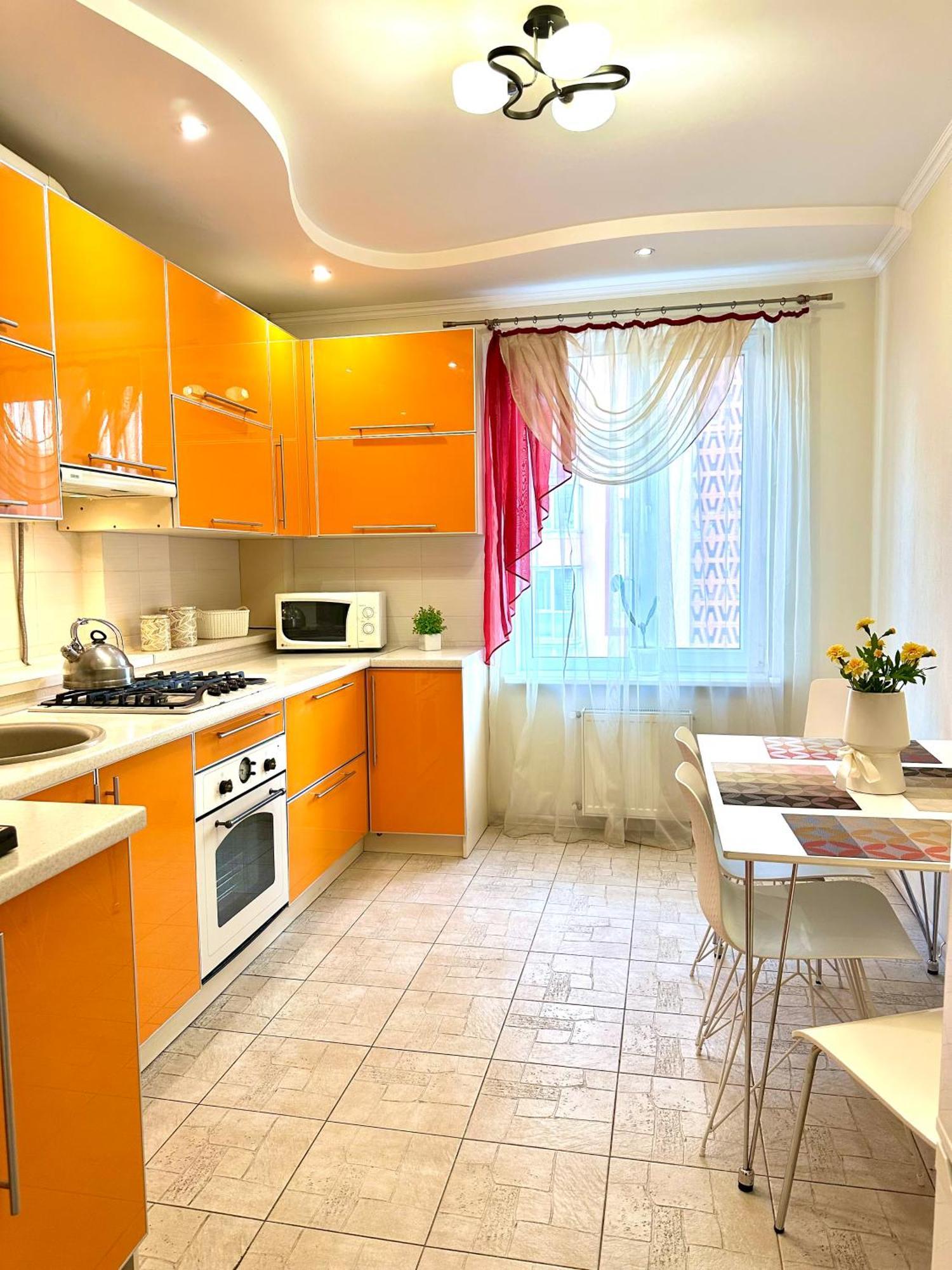 Apartments With A Coffee Machine In The City Center, Near A Park And Zlata Plaza Rivne Esterno foto