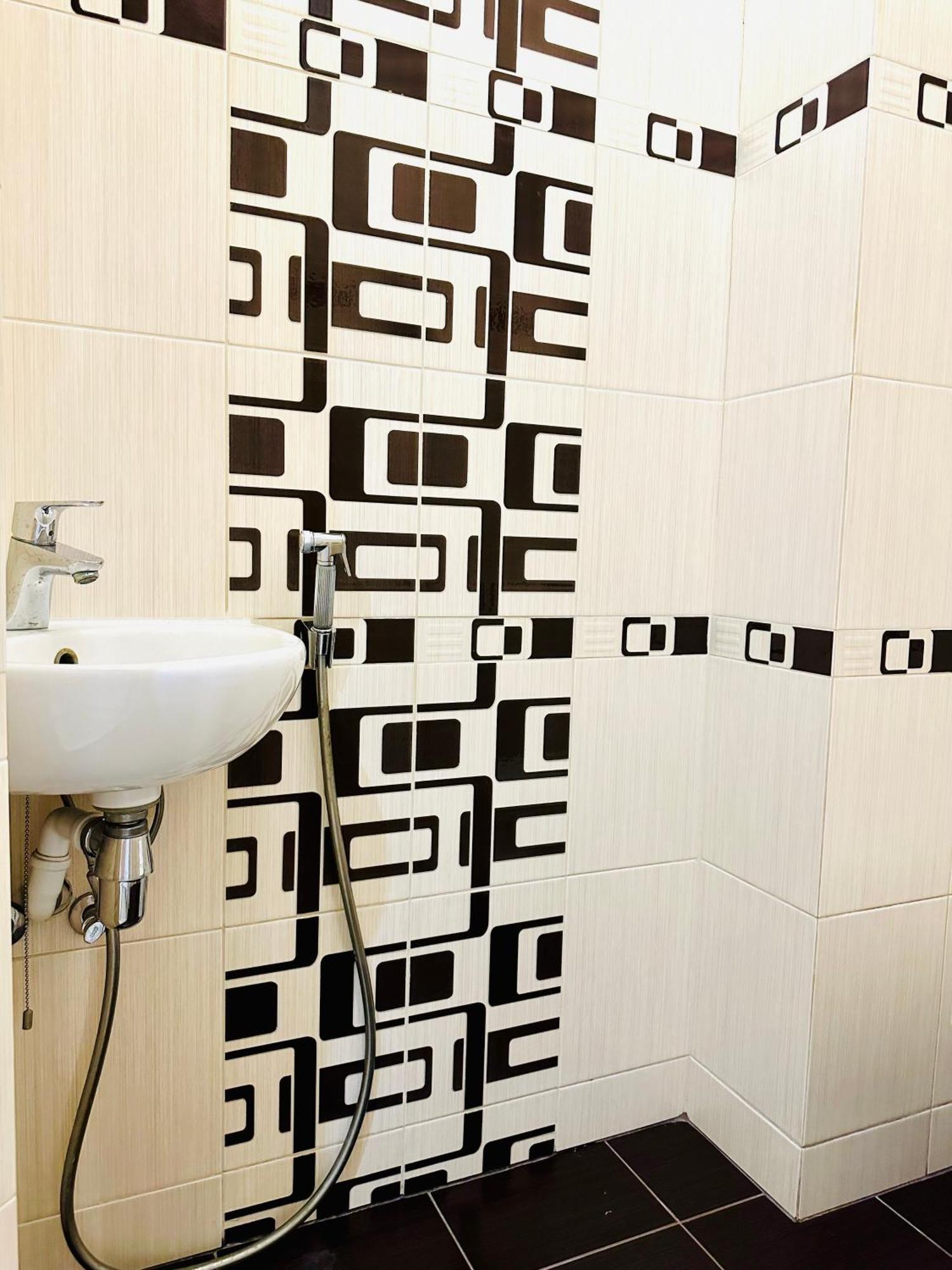 Apartments With A Coffee Machine In The City Center, Near A Park And Zlata Plaza Rivne Esterno foto